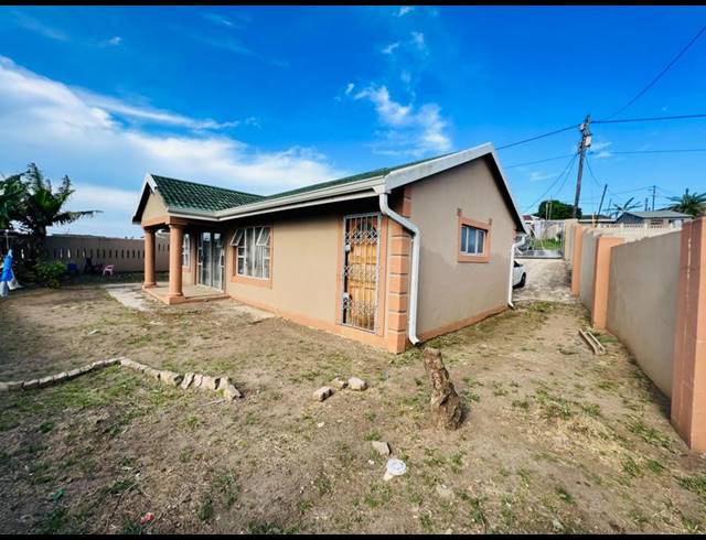 3 BEDROOM HOUSE FOR SALE IN KWAMASHU